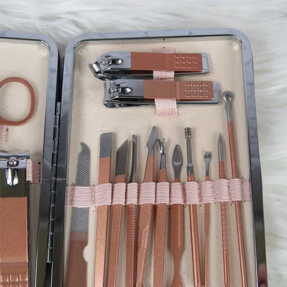 18 Piece - Rose Gold Manicure and Pedicure Nail Care Kit - Picture 7 of 8